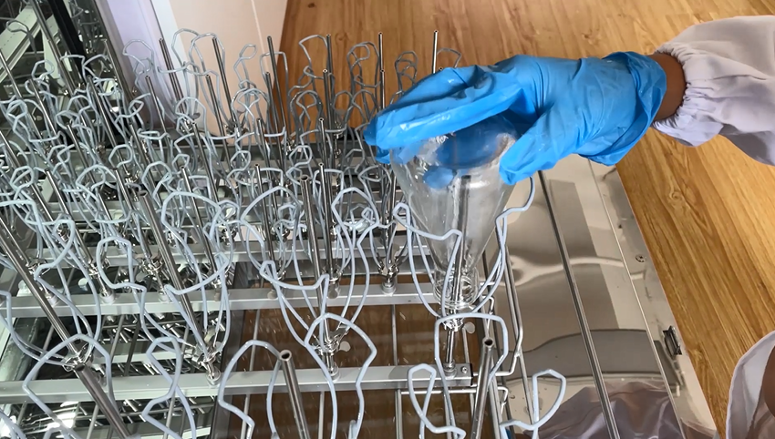 清洗，让制药更纯净——制药专用清洗机的重要性与应用